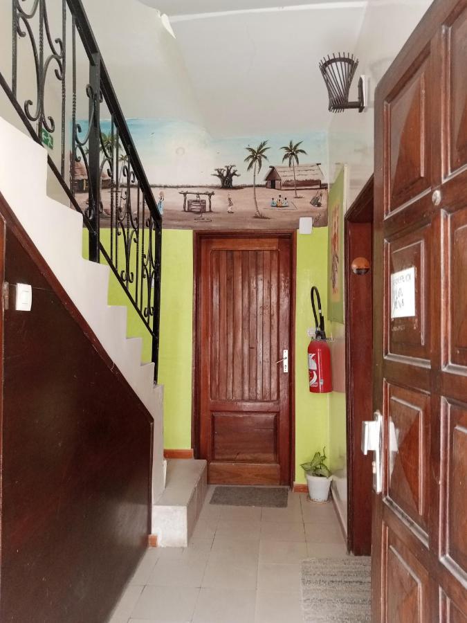 Kakatar Family Residence , Yoff Дакар Екстер'єр фото